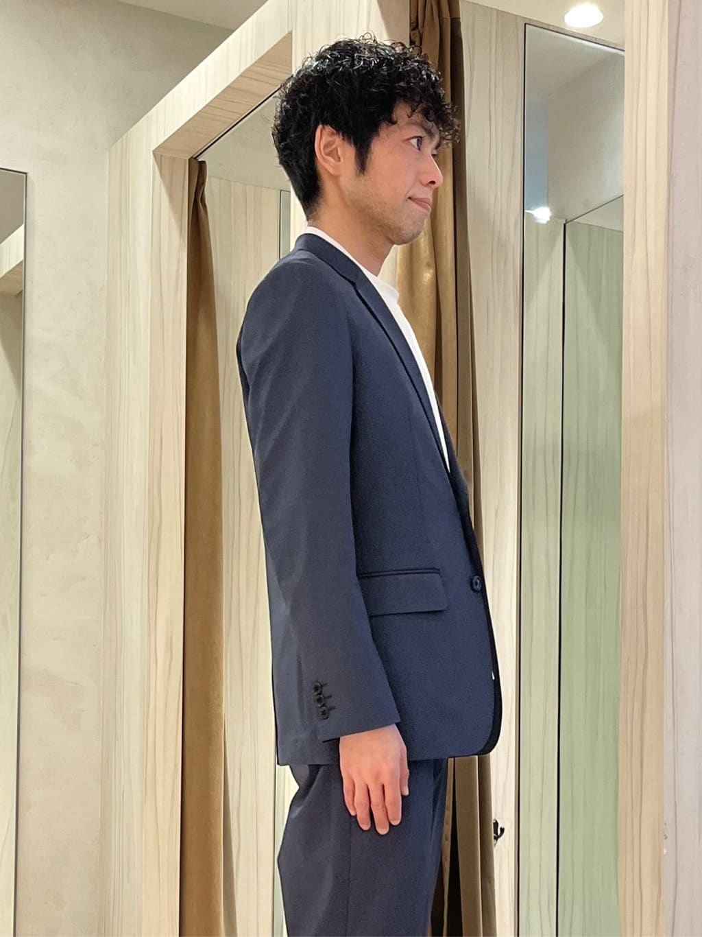 URAさんの「TAKEO KIKUCHI｜撥水ツイル スタンドカラー コート」を使ったコーディネート