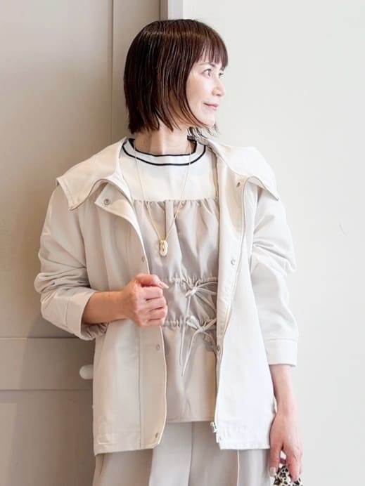 yamakoさんの「grove｜【撥水】きれいめに着こなせるマウンテンパーカ」を使ったコーディネート
