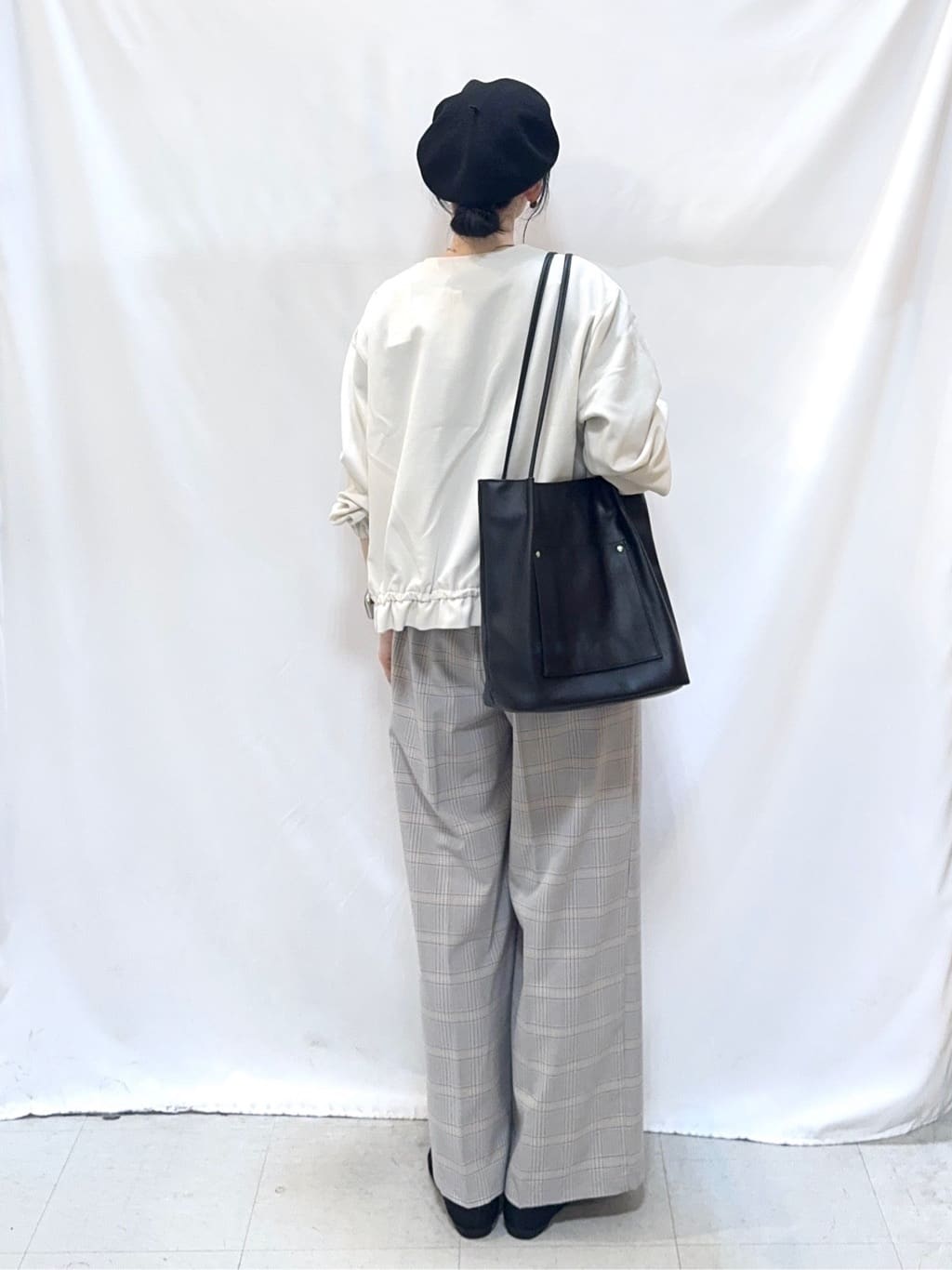 𝐇𝐢𝐫𝐨𝐦𝐢さんの「SHOO･LA･RUE｜【ネックアソート/洗濯機可】テレコ5分袖トップス」を使ったコーディネート