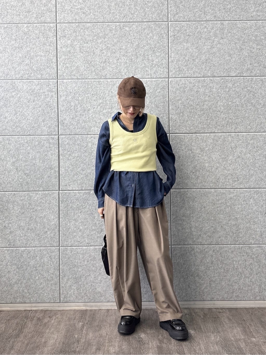 kotakiさんの「INDIVI｜ロゴ刺繍リブタンクトップ」を使ったコーディネート