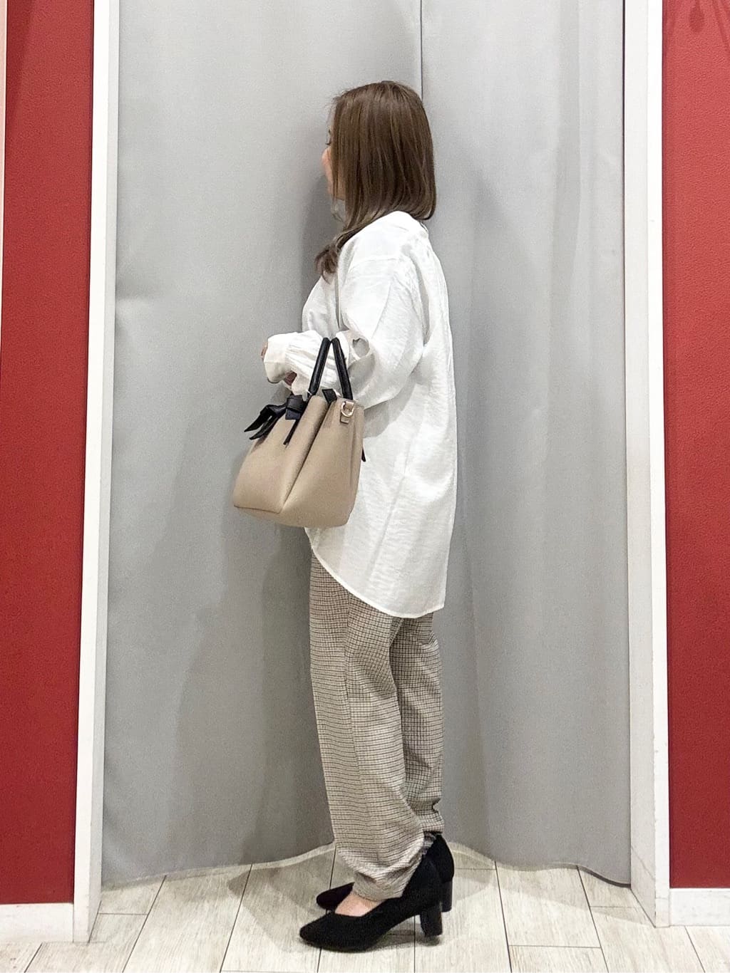 shioさんの「SHOO･LA･RUE｜【S-LL/体型カバー/Aライン】身体のラインを拾いにくい シアーシャツカーディガン」を使ったコーディネート