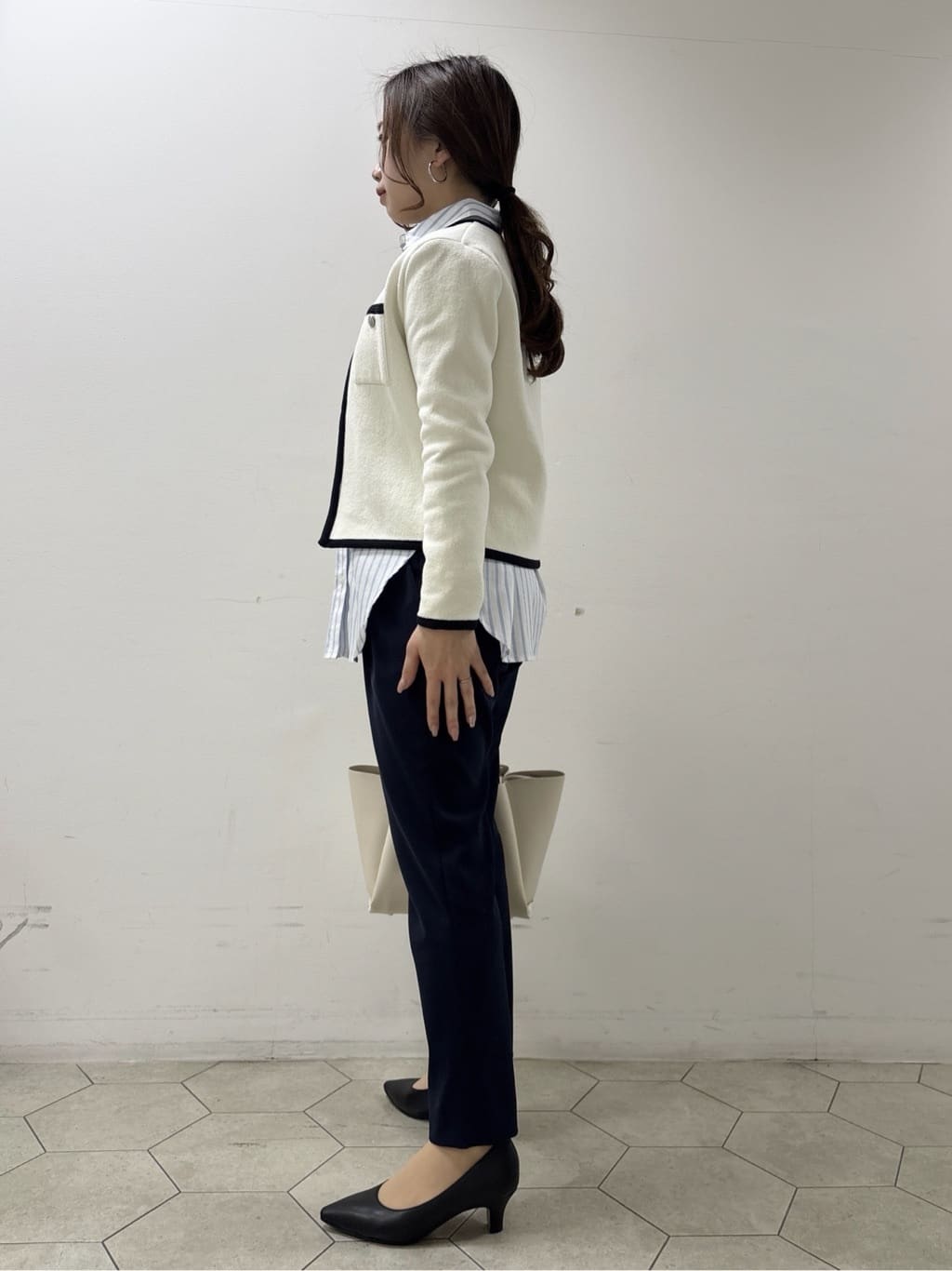 kahoさんの「INDIVI｜【軽量】ブークレジャケット ニットカーディガン」を使ったコーディネート