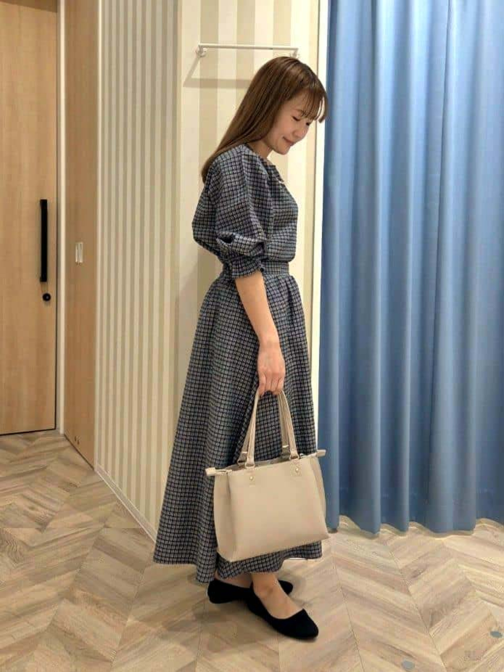 Ikumiさんの「SHOO･LA･RUE｜【セットアップ可/洗濯機可/S-LL】軽やかに揺れる サッカーチェック フレアスカート」を使ったコーディネート