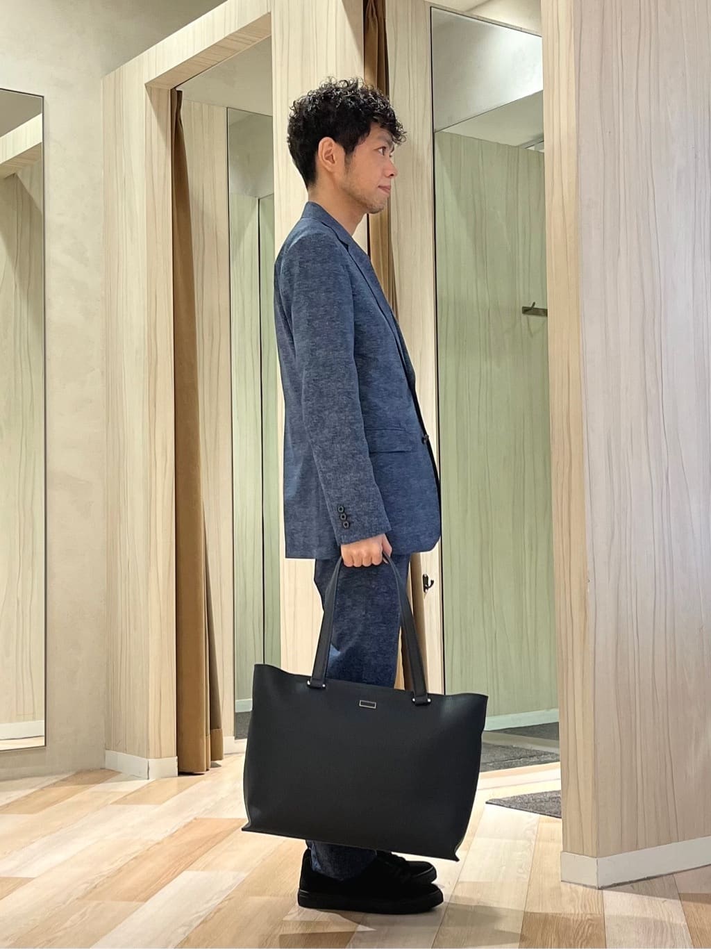 URAさんの「TAKEO KIKUCHI｜【抗菌防臭】COOL DOTS（R）ドビープリント ジャケット」を使ったコーディネート