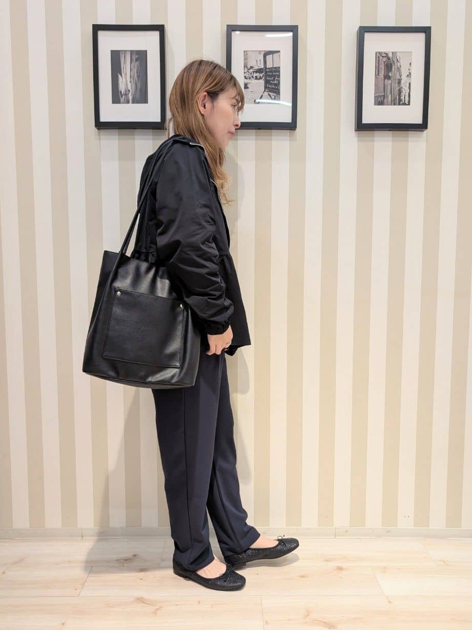otaさんの「SHOO･LA･RUE｜【S-LL/体型カバー】日焼け対策にも女性らしさを UVカットペプラムパーカ」を使ったコーディネート