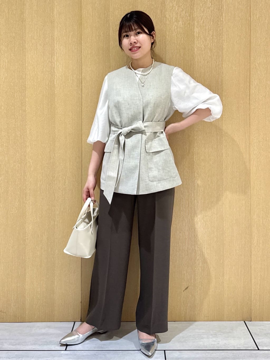 nanaさんの「UNTITLED｜【セットアップ可/UV/接触冷感】スラブキーネックジレ」を使ったコーディネート