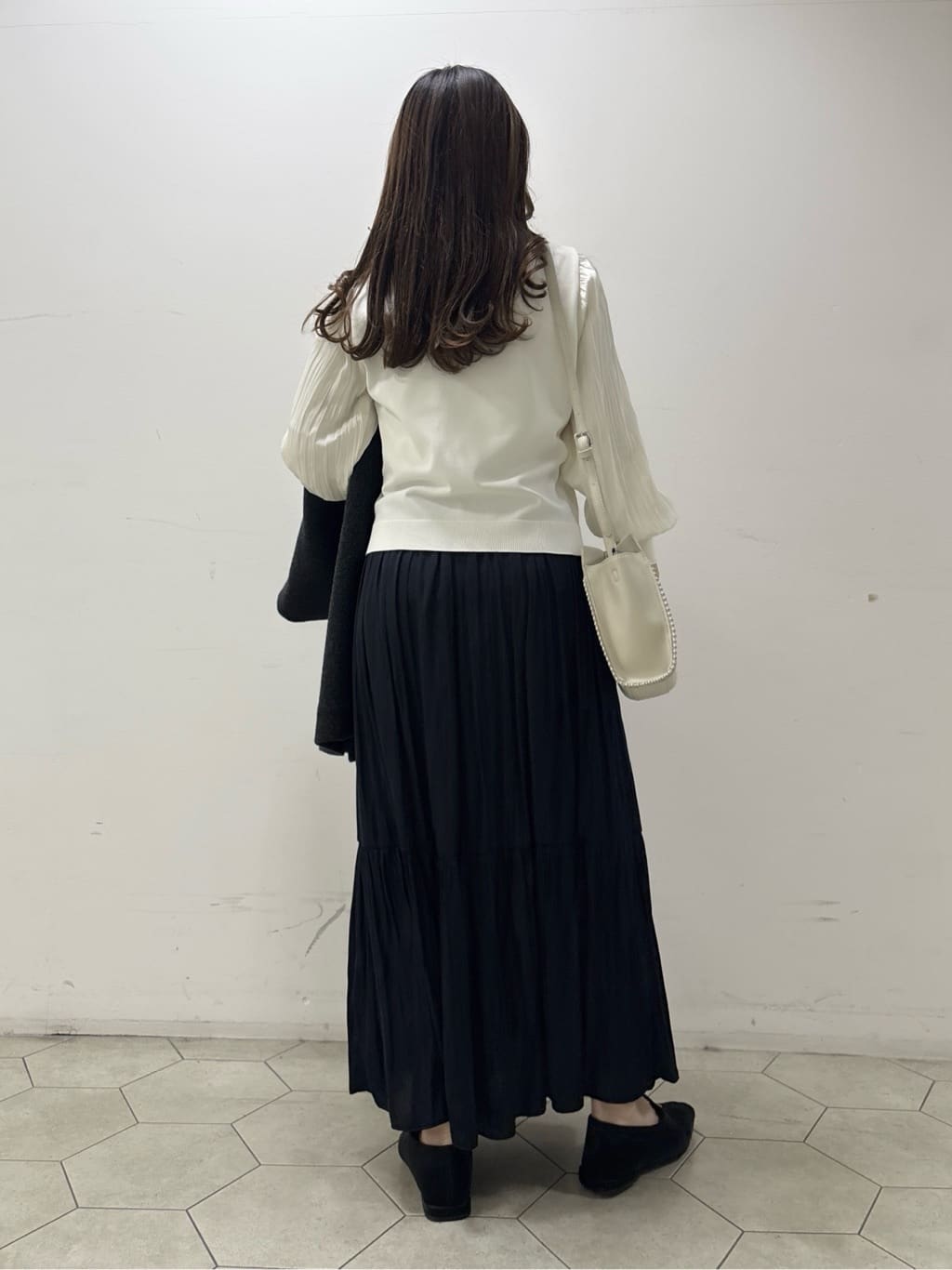 kahoさんの「INDIVI｜スリットデザイン パンプス」を使ったコーディネート