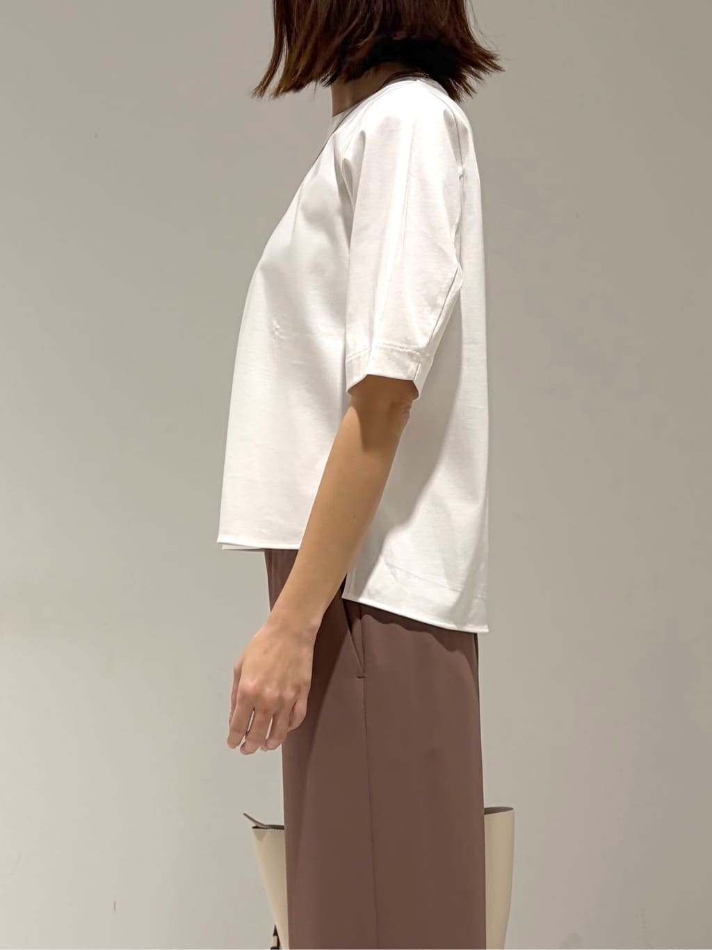 shioriさんの「INDIVI｜【接触冷感／透湿／着る日傘】ドルマンダブルジャケット」を使ったコーディネート