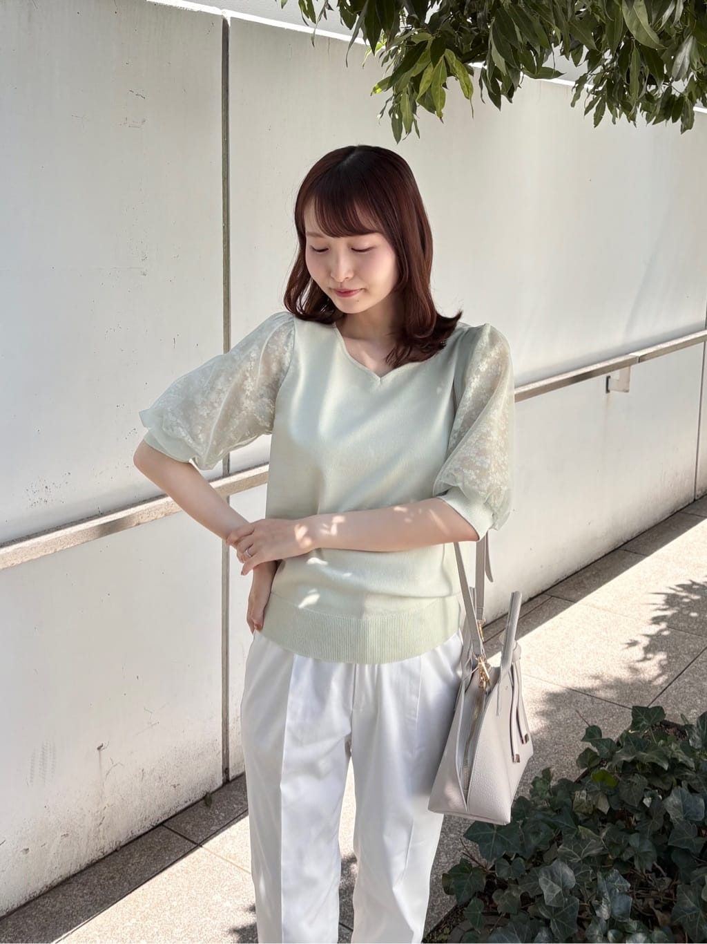 みさかさんの「index｜【UVケア】レーススリーブハートネックニット《洗濯機OK／抗ピル／XS～LL》」を使ったコーディネート