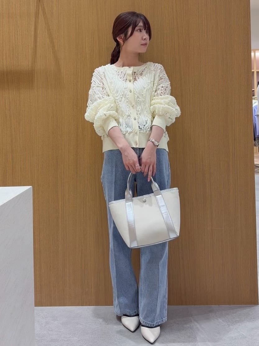 ayanaさんの「index｜シアー幾何刺繍カーディガン【洗濯機OK】」を使ったコーディネート