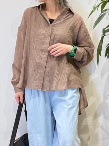misakiさんの「SHOO･LA･RUE｜【前後2WAY/洗濯機可/S-LL】スクエアネックで小顔効果 ランダムテレコタンクトップ」を使ったコーディネート