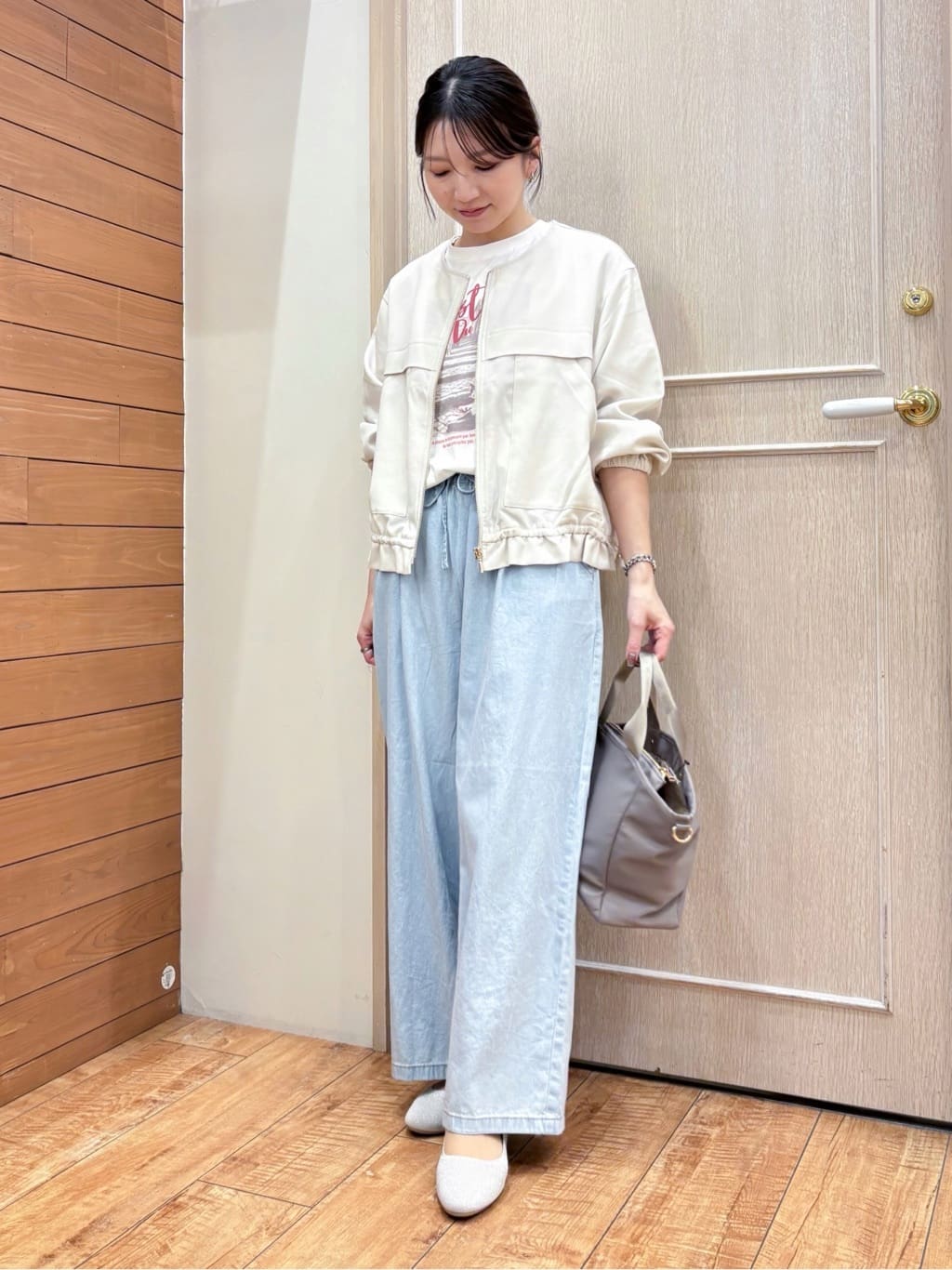 なみさんの「SHOO･LA･RUE｜【綿100％/S-LL/プチプラ】選べる3柄 プリントアソートTシャツ」を使ったコーディネート
