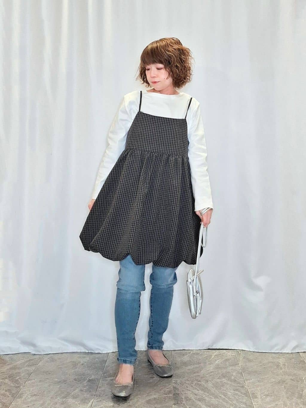 ぬーさんの「SHOO･LA･RUE｜【洗濯機可/UV】さらっとしたタッチが心地よい ショート丈 Vネックカーディガン」を使ったコーディネート