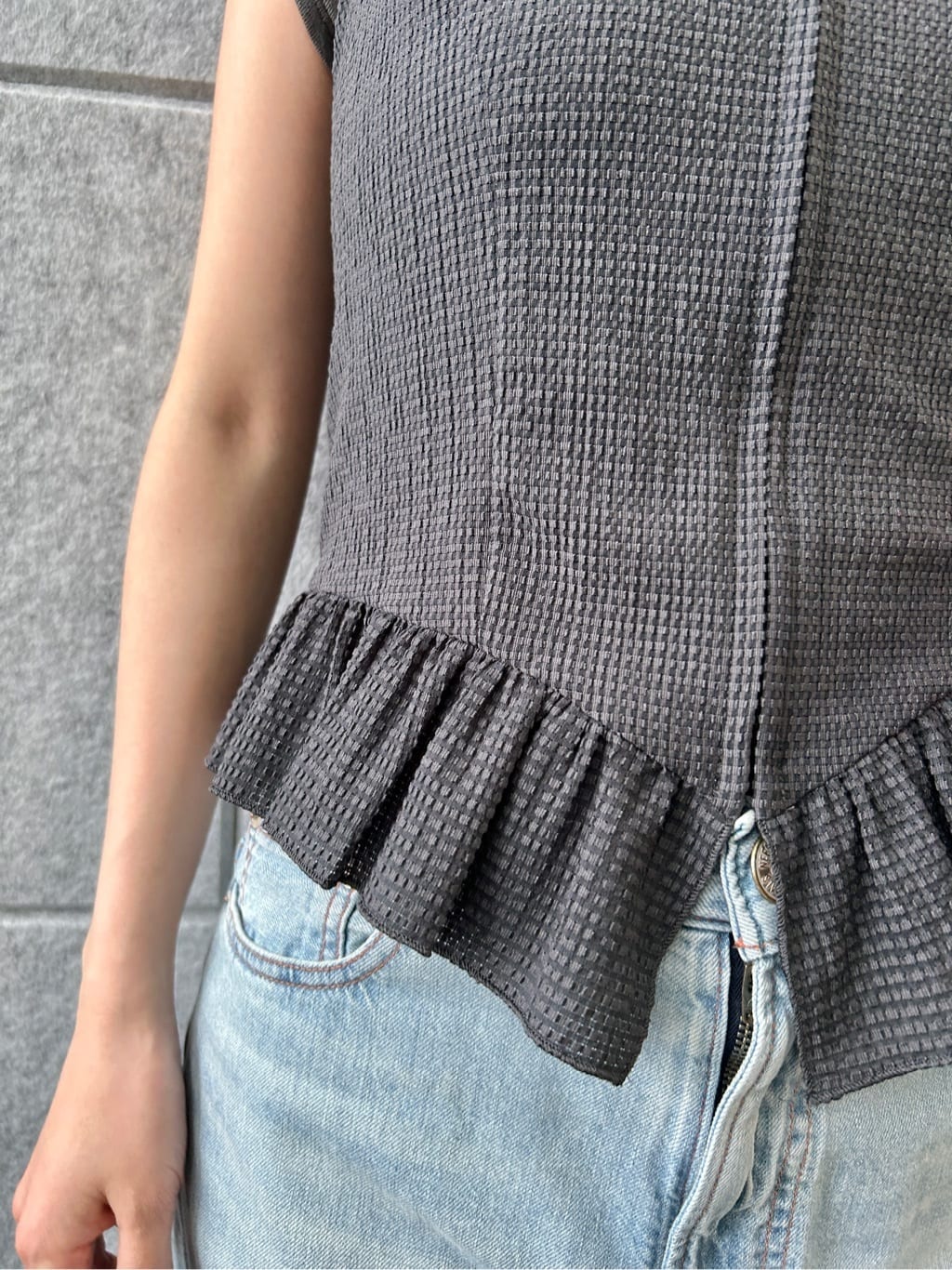harunaさんの「CODE A｜halter neck bustier」を使ったコーディネート