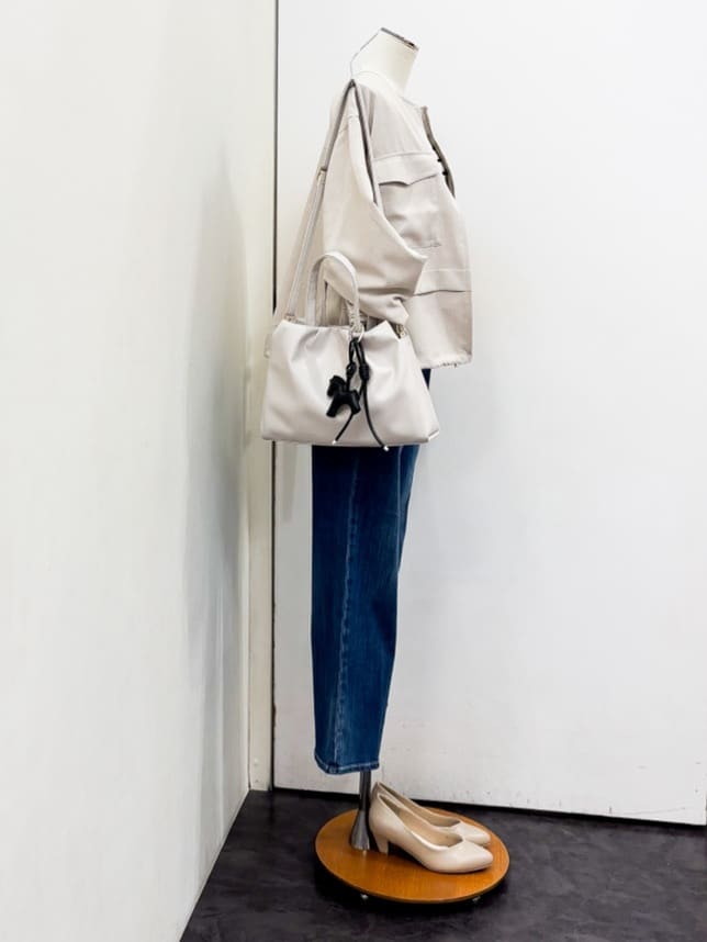 yukariさんの「grove｜【洗える】麻調ノーカラーブルゾン」を使ったコーディネート