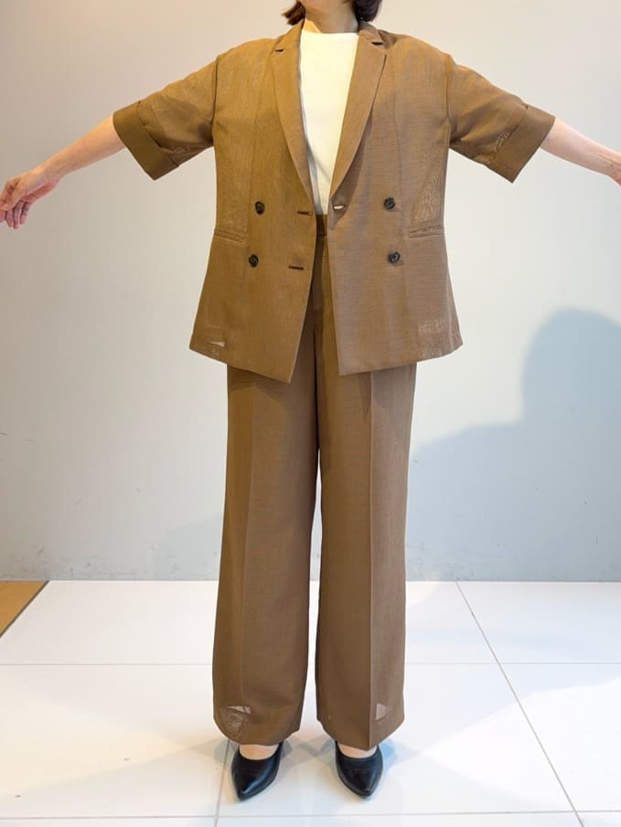 murayamaさんの「INDIVI｜【洗える／メッシュ素材／SETUP可能】半袖シアージャケット」を使ったコーディネート