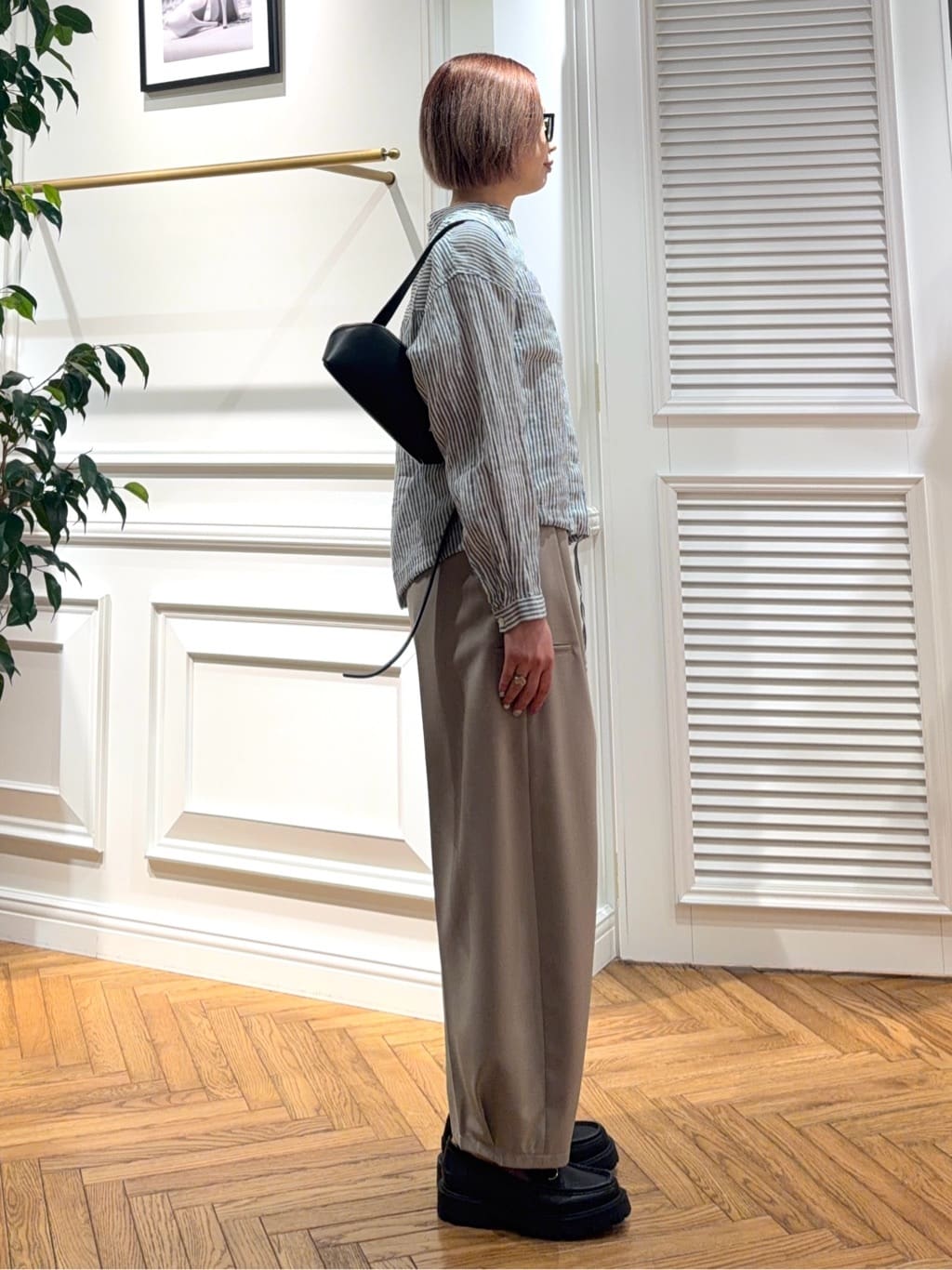 renaさんの「DRESSTERIOR｜【2WAY/羽織にも】ウォッシャブルリネン ドロストシャツ」を使ったコーディネート