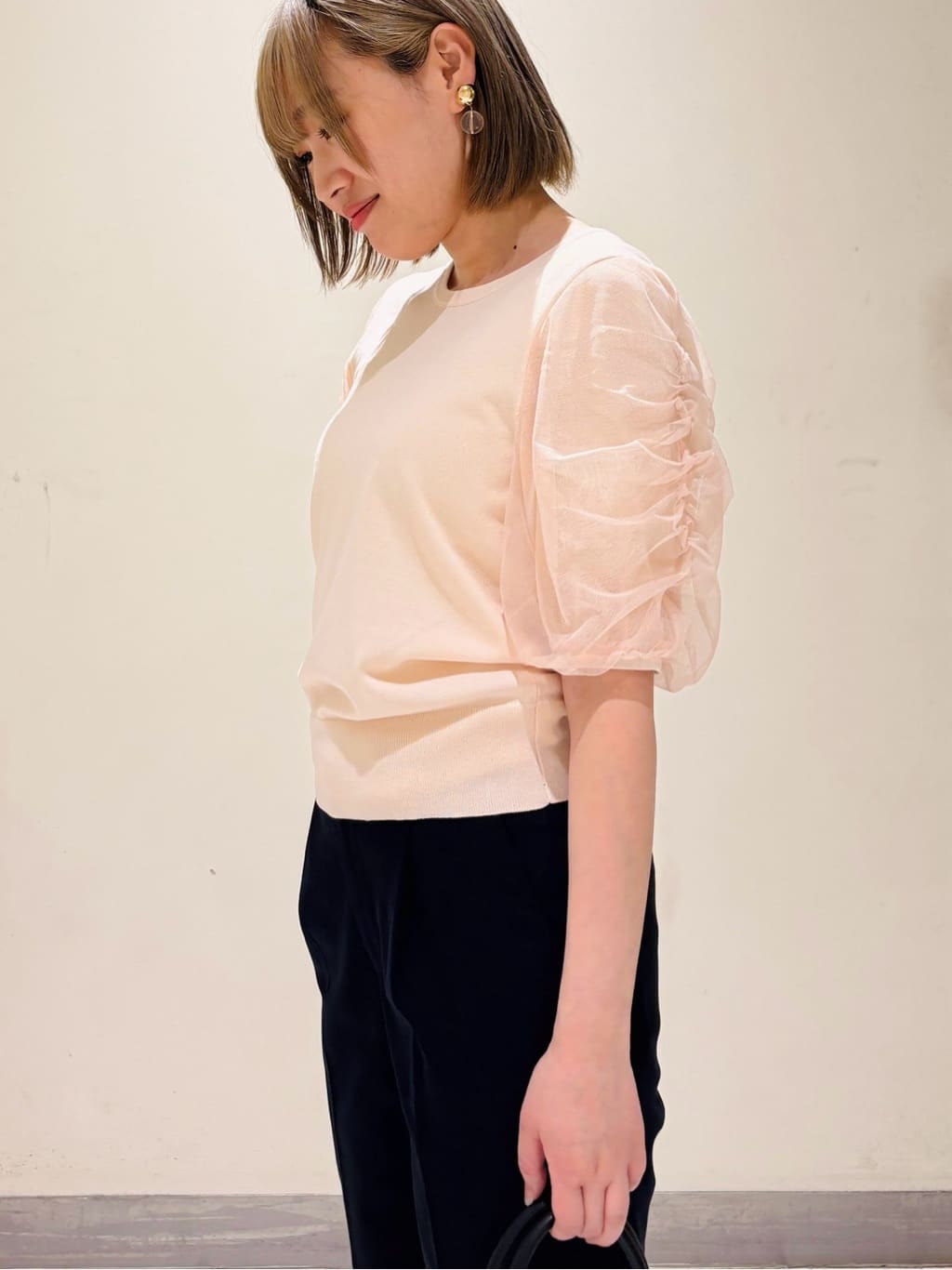 みきちぃさんの「OPAQUE.CLIP｜ギャザーチュールスリーブニット【洗濯機OK／抗ピル】」を使ったコーディネート