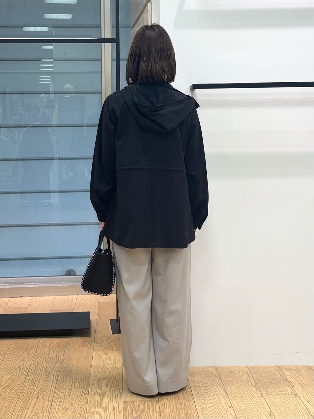 asamiさんの「INDIVI｜【洗える／大人シアー】タックプリーツ7分袖ブラウス」を使ったコーディネート