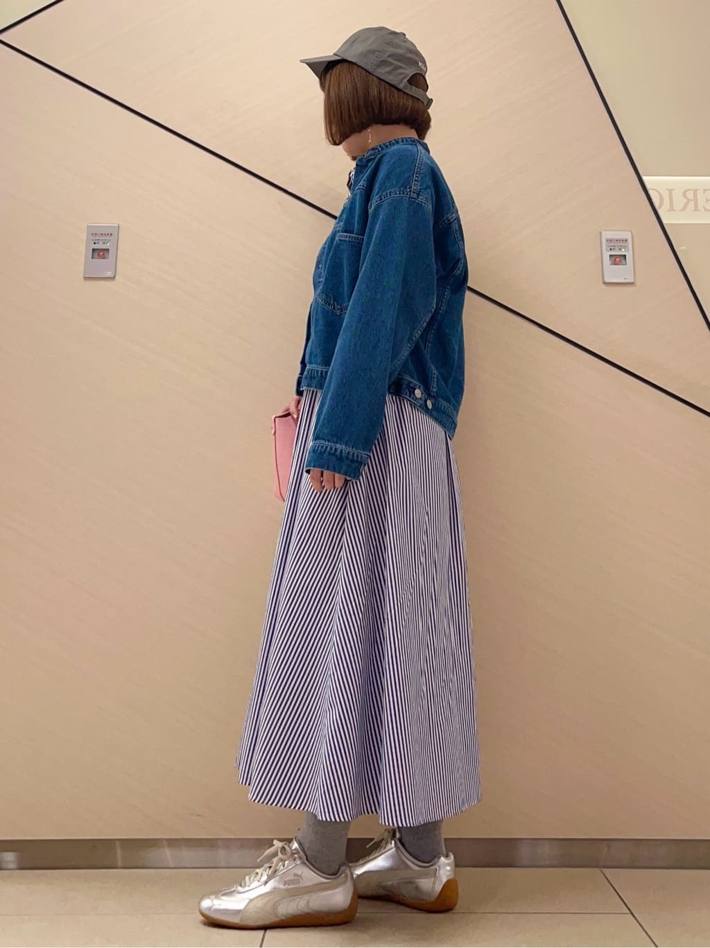yahataさんの「DRESSTERIOR｜【ウォッシャブル】ヴィンテージバンドカラーGジャン」を使ったコーディネート