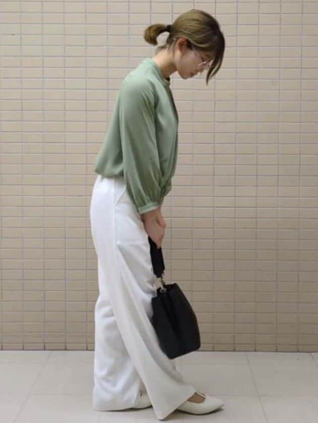 ひまりさんの「Reflect｜ステッチワークストレートワイドパンツ」を使ったコーディネート