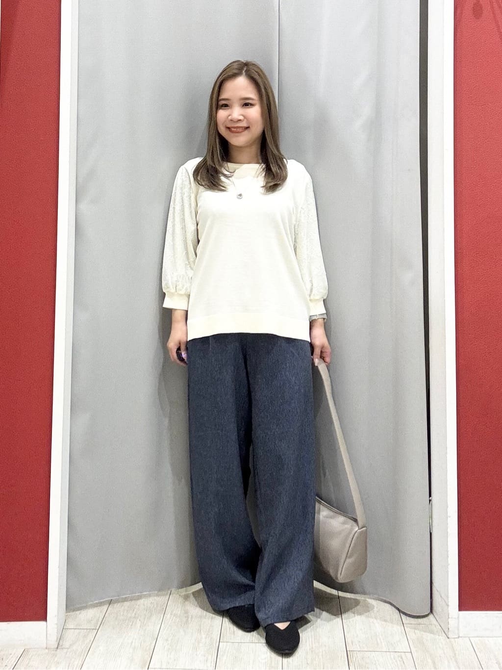 shioさんの「SHOO･LA･RUE｜【洗濯機可/S-LL】シンプルだけど華やか レースの5分袖ニット」を使ったコーディネート