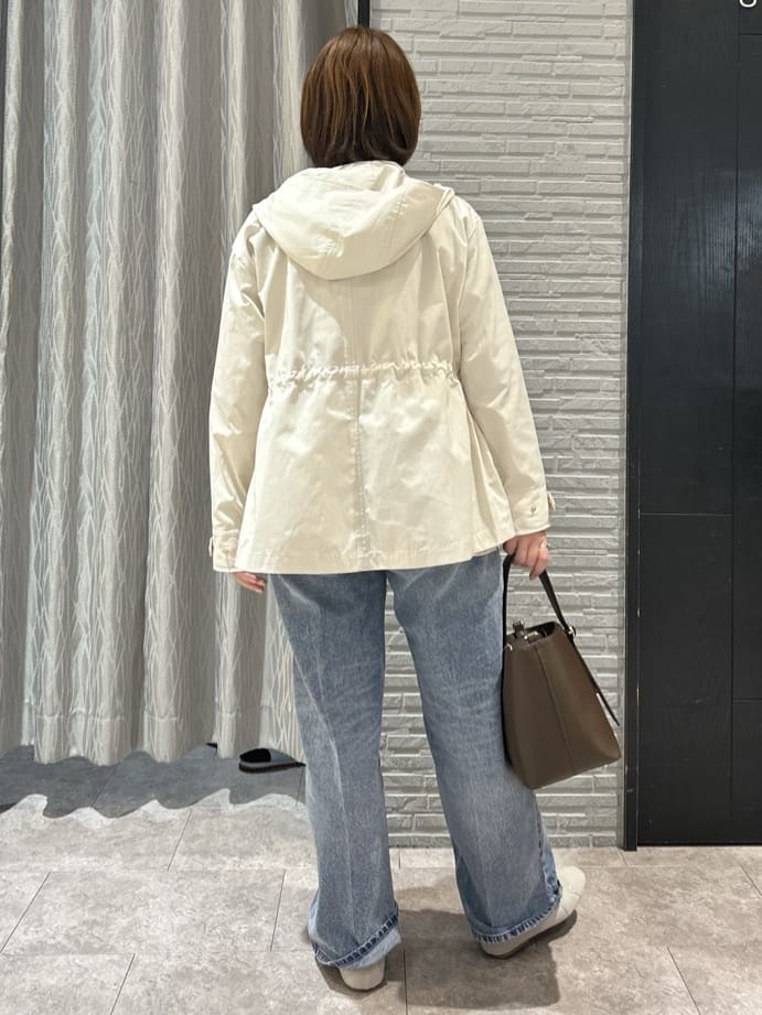 ga_riさんの「THE SHOP TK｜【ウエスト調節可能ですっきり見え】フーデットブルゾン/洗える」を使ったコーディネート