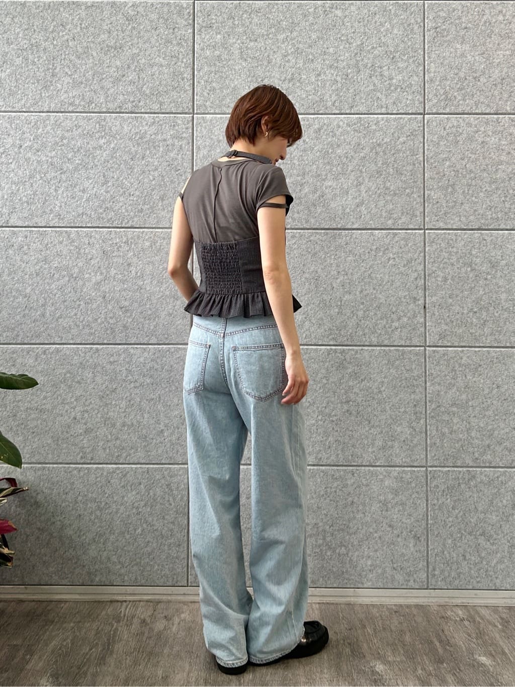 harunaさんの「CODE A｜halter neck bustier」を使ったコーディネート