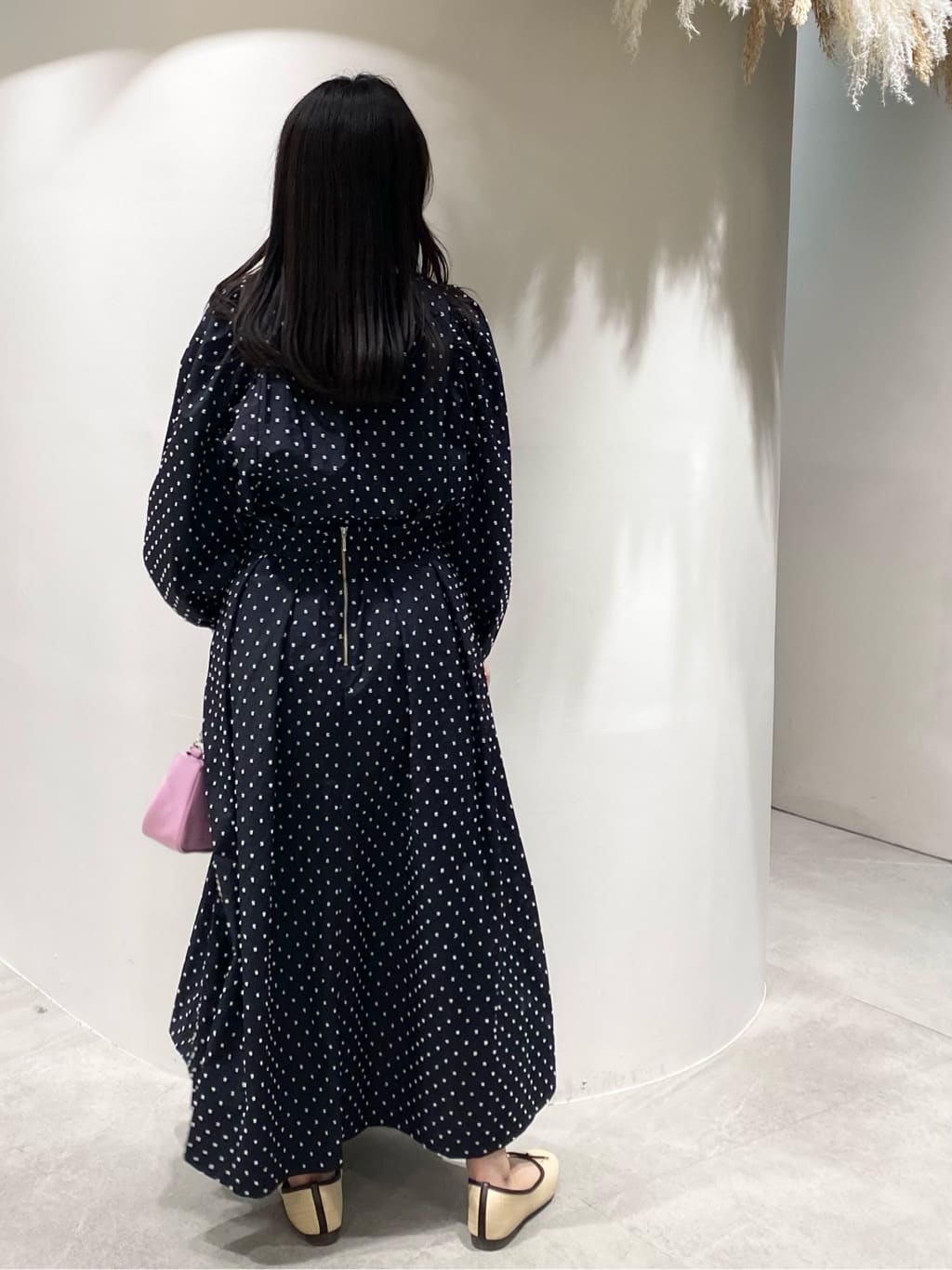 みなみさんの「OPAQUE.CLIP｜ドビードットパフスリーブブラウス【洗濯機OK】」を使ったコーディネート