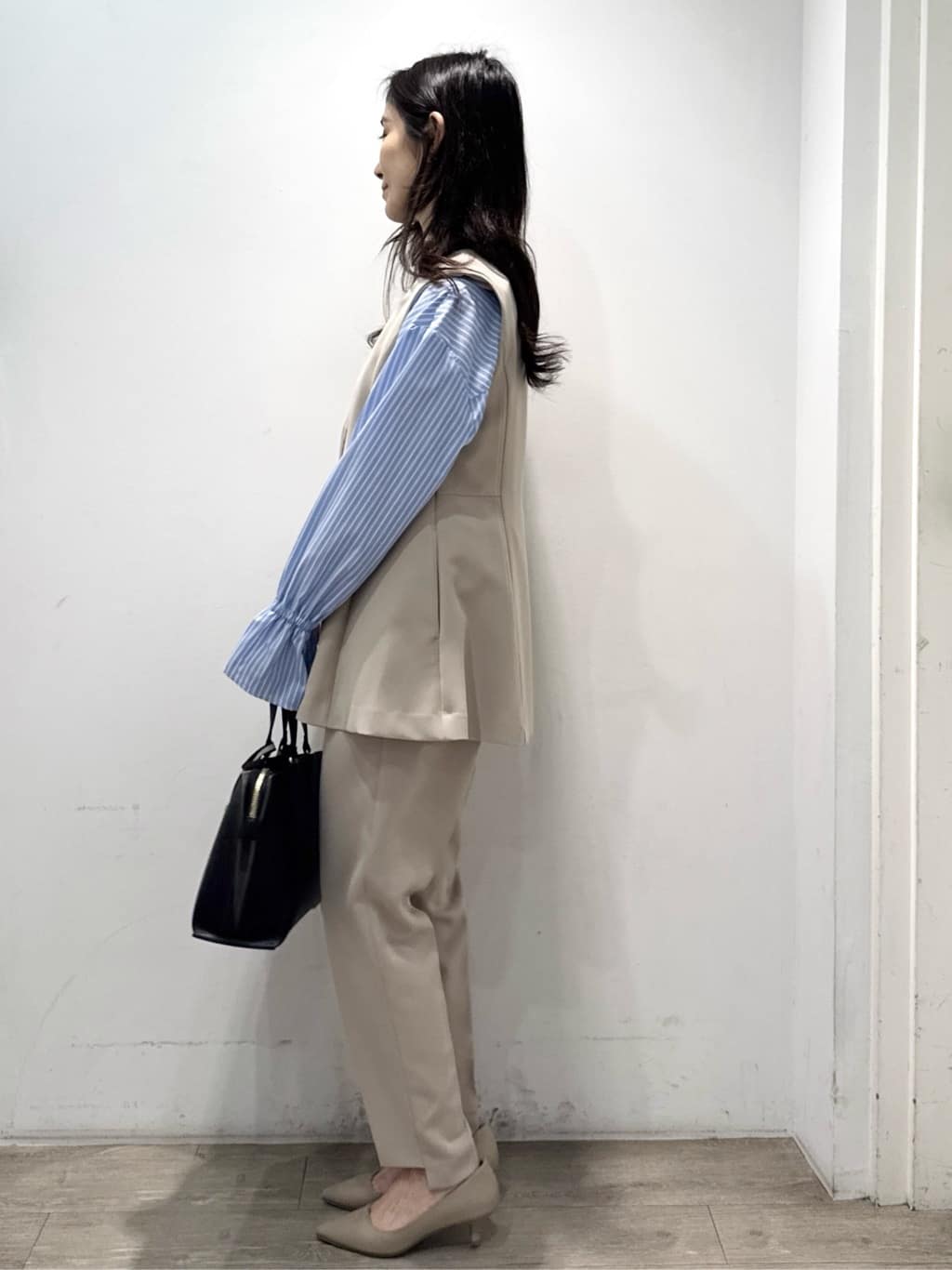 yuicciさんの「OPAQUE.CLIP｜ペプラムジレ／セットアップ対応可【洗濯機OK】」を使ったコーディネート