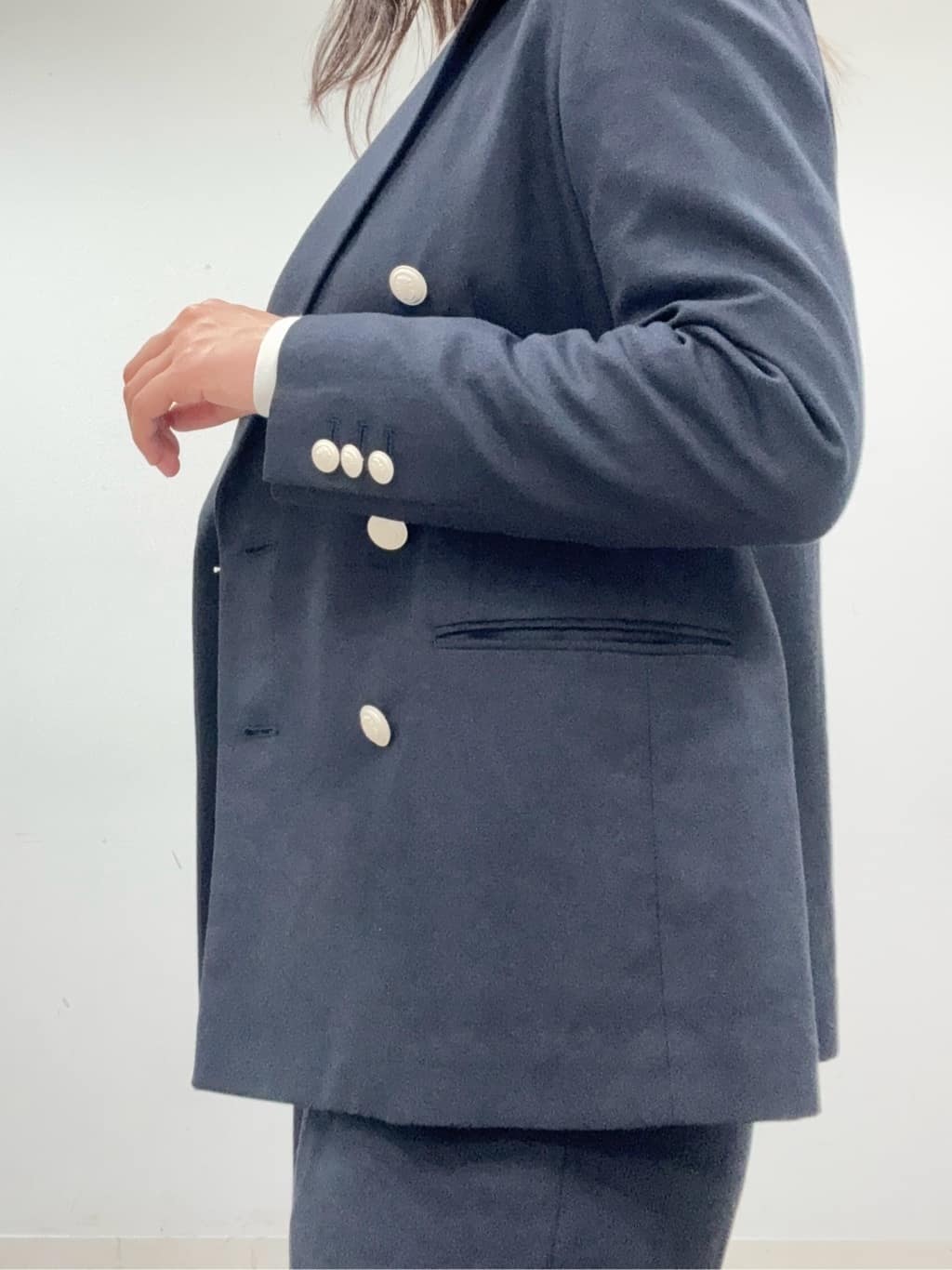 BUNさんの「DRESSTERIOR｜【セットアップ可】リネンブレンドダブルブレストジャケット」を使ったコーディネート