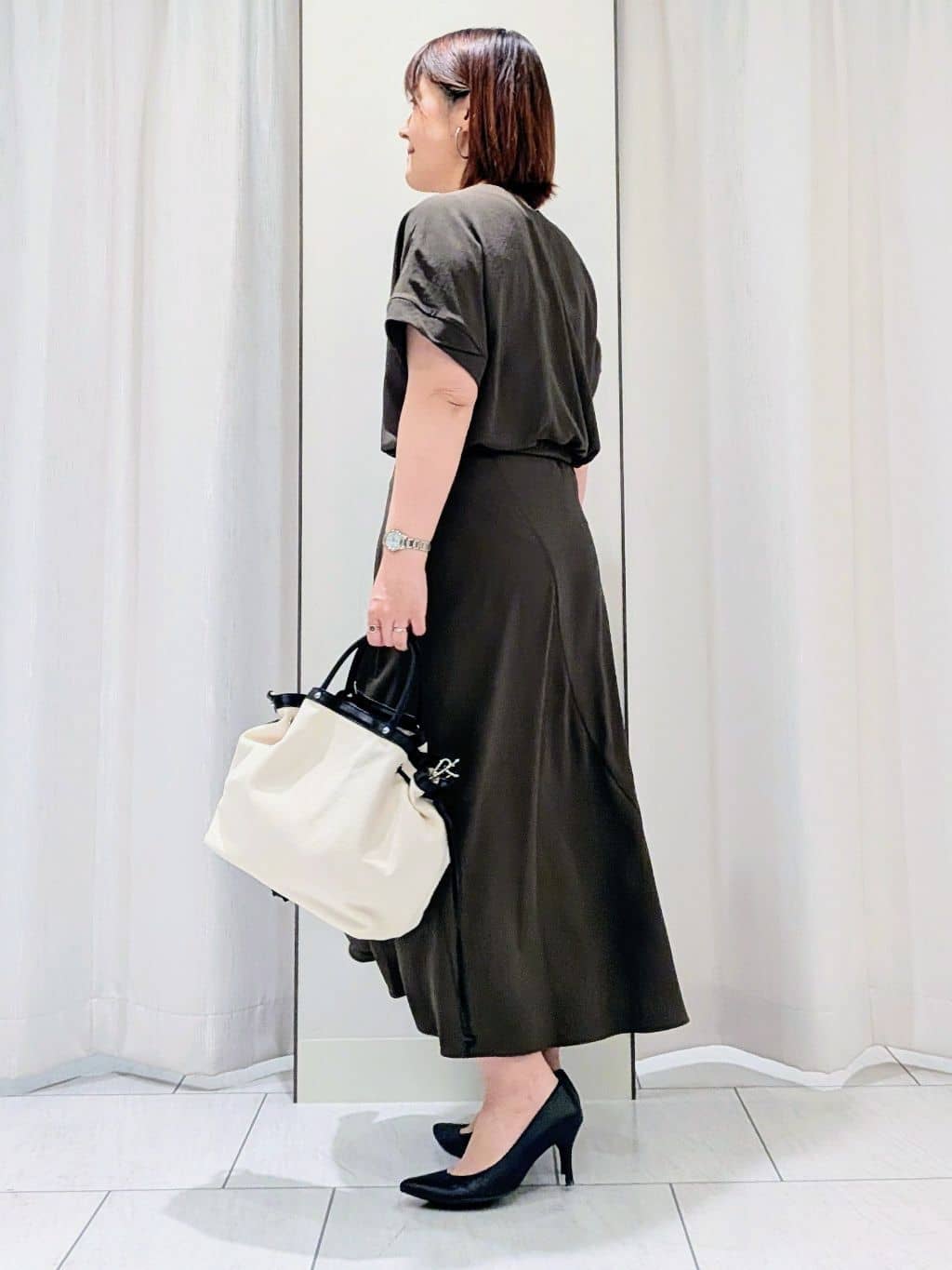 Onumaさんの「UNTITLED｜【セットアップ可/UVカット/前後2WAY】リラクシーフレンチスリーブブラウス」を使ったコーディネート