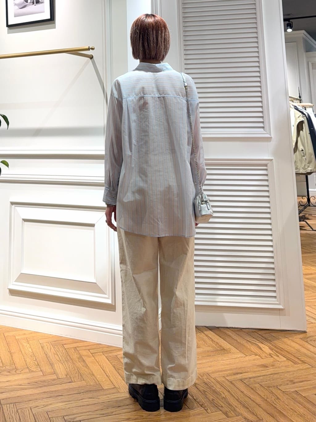 renaさんの「DRESSTERIOR｜シアー ストライプシャツ」を使ったコーディネート