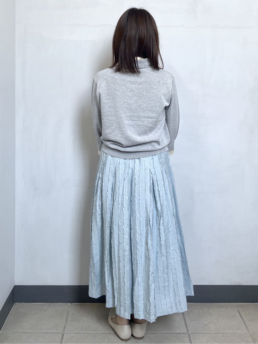 mikiさんの「OPAQUE.CLIP｜シャツレイヤード風ポロニット【洗濯機OK】」を使ったコーディネート