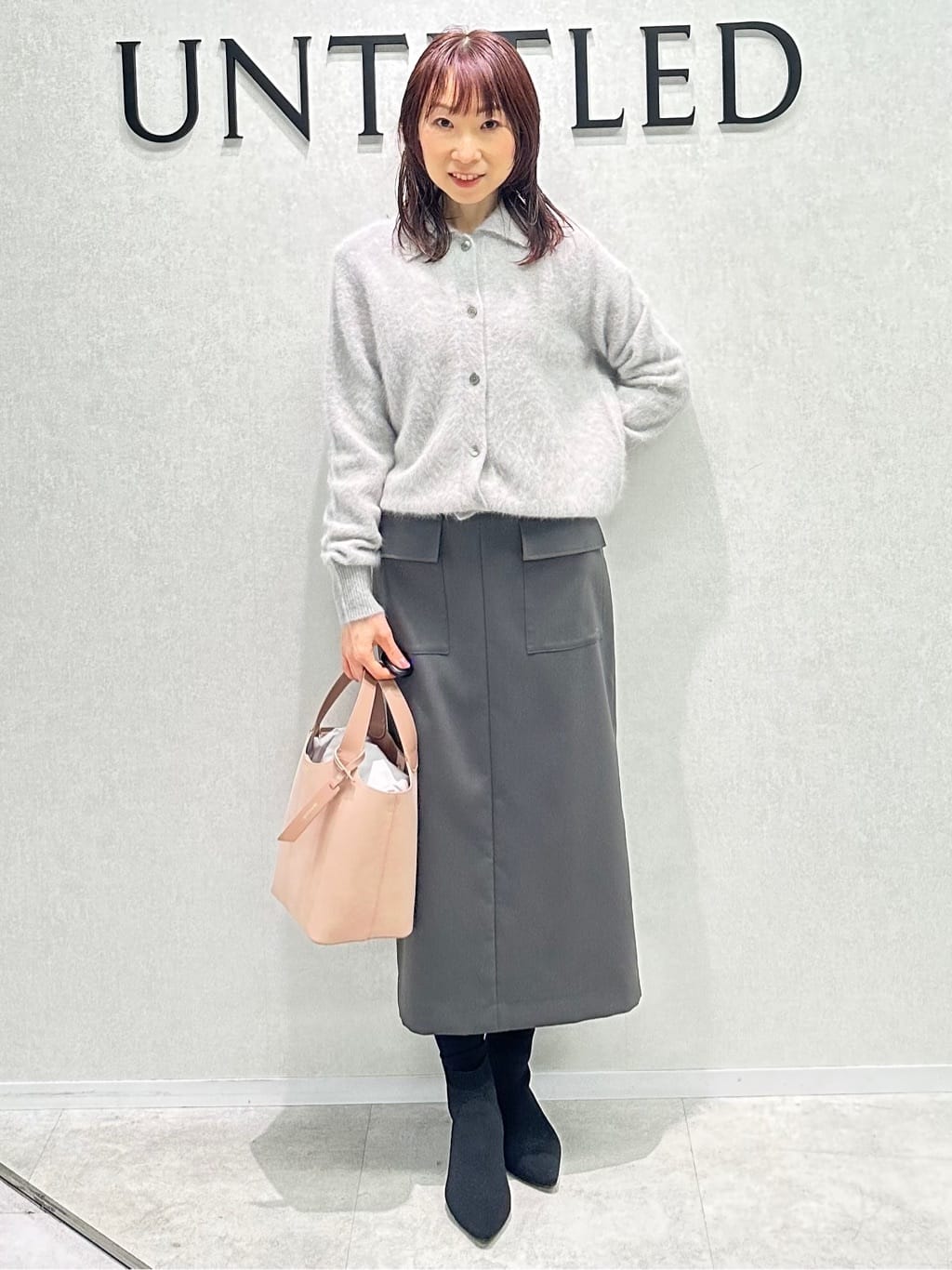 Miwaさんの「UNTITLED｜【ふわふわニット/オンオフ使える】フォックスカシミヤ衿付きカーディガン」を使ったコーディネート