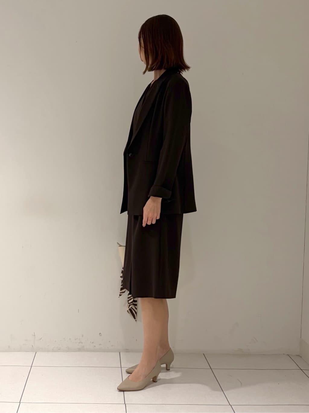 shioriさんの「INDIVI｜【洗える／UVケア／麻調】スキッパーワンピース」を使ったコーディネート