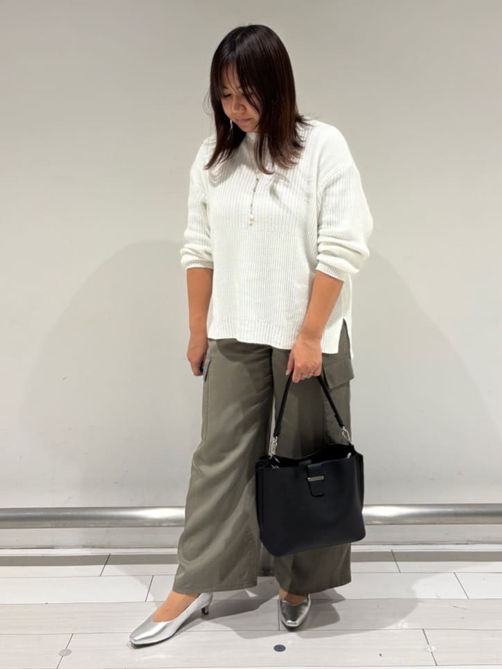 SAEさんの「Reflect｜【腰周りカバー／長め丈】モックネックニットプルオーバー」を使ったコーディネート