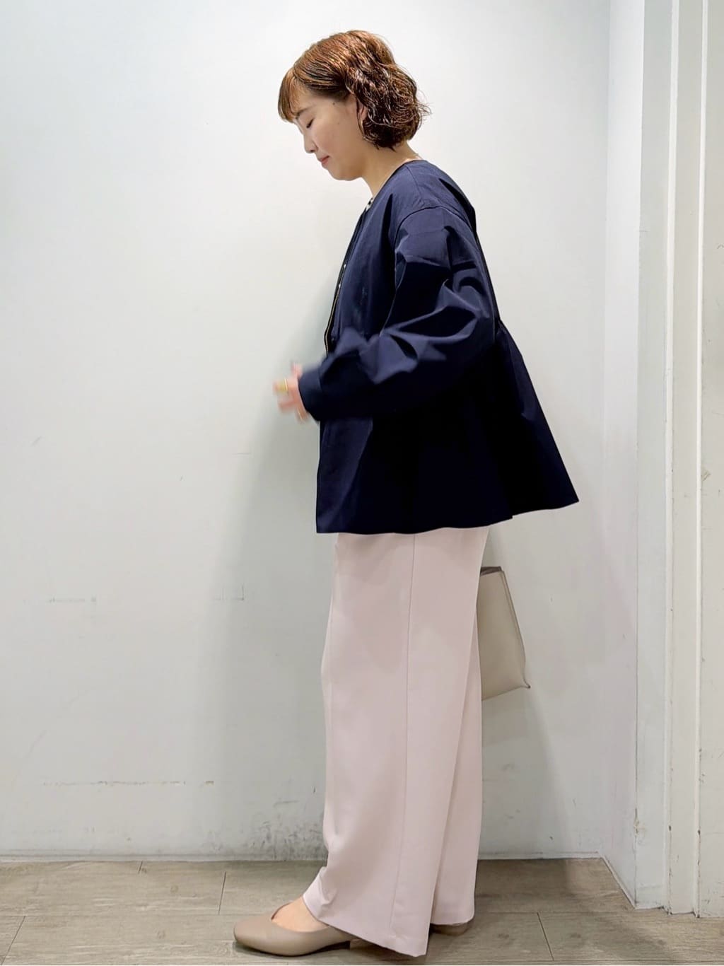 sumicaさんの「OPAQUE.CLIP｜撥水ノーカラーペプラムブルゾン【洗濯機OK／抗ピル】」を使ったコーディネート