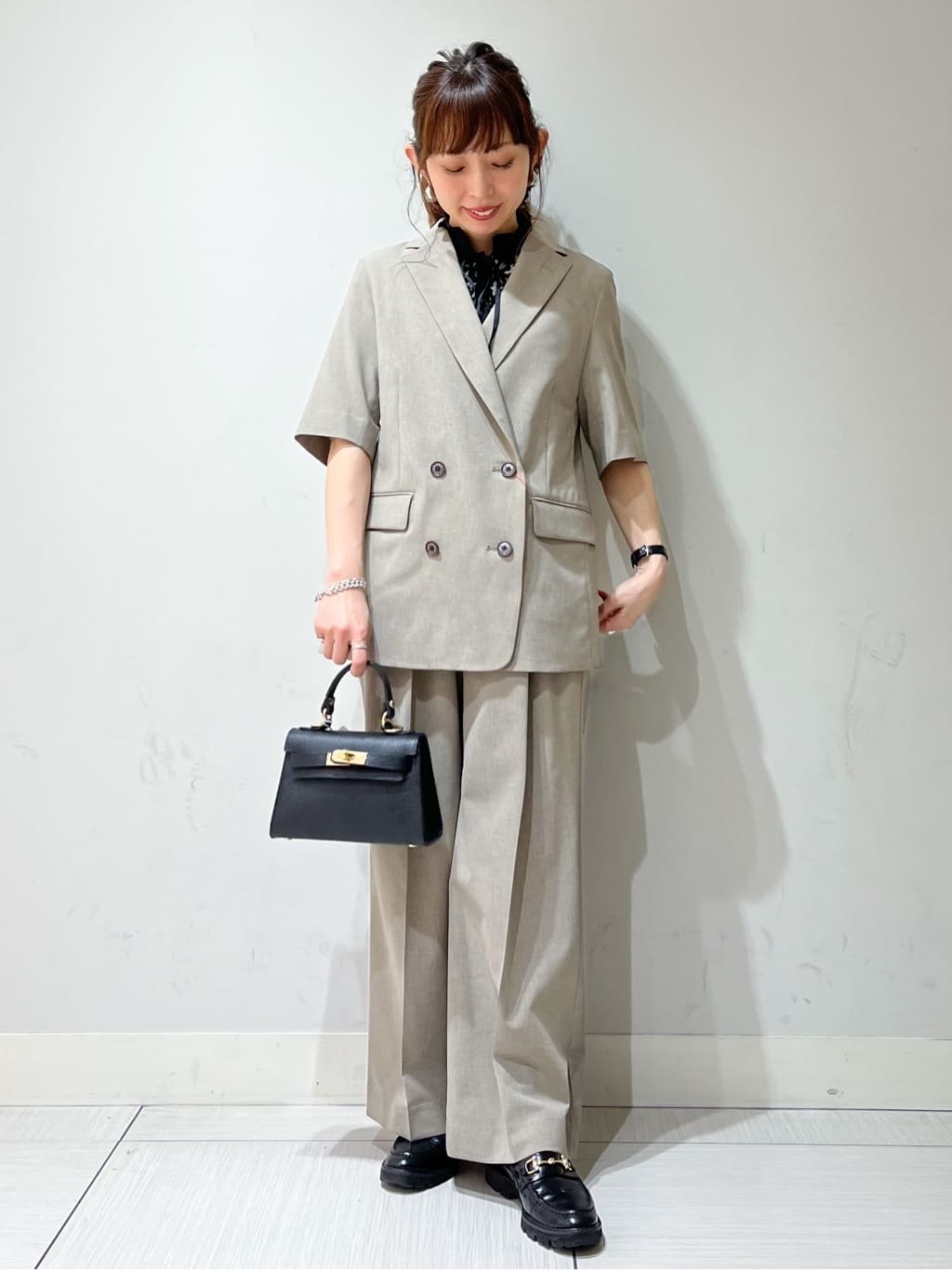 じゅんさんの「DRESSTERIOR｜【otonaMUSE5月号掲載/セットアップ可】ウォッシャブルイージーサマージャケット」を使ったコーディネート
