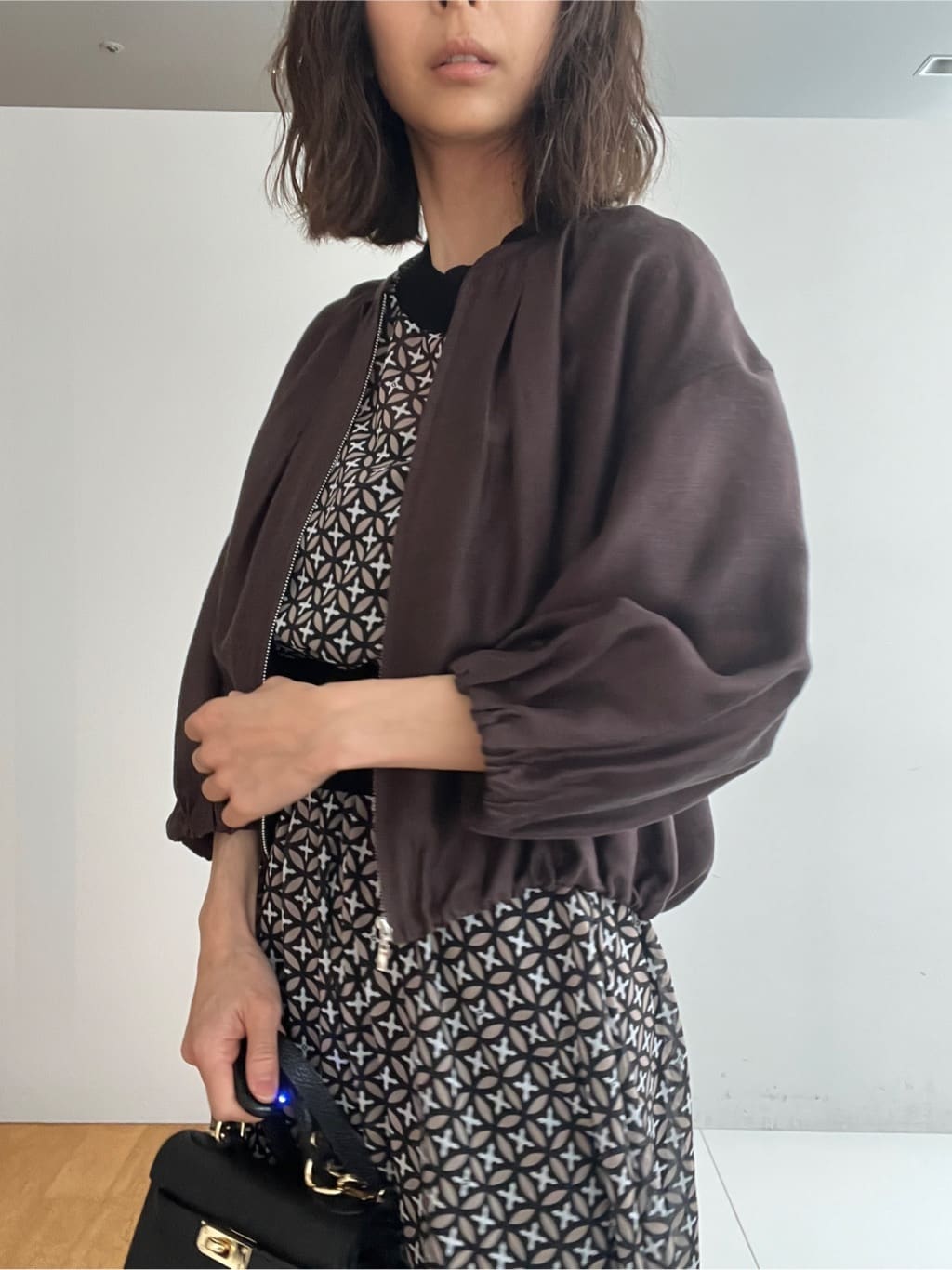 misaさんの「DRESSTERIOR｜ウォッシャブル シアーショートブルゾン」を使ったコーディネート