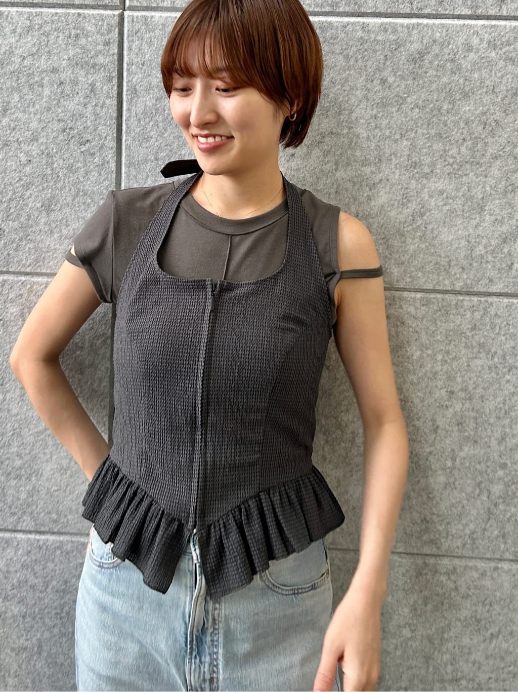 harunaさんの「CODE A｜halter neck bustier」を使ったコーディネート