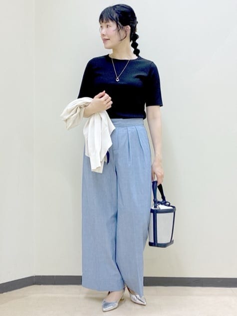  beni_gingerさんの「Reflect｜【インナーにおすすめ◎】クルーネックストレッチリブトップス」を使ったコーディネート