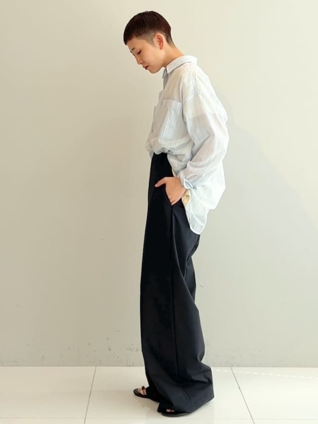 OCHIAIさんの「DRESSTERIOR｜シアー ストライプシャツ」を使ったコーディネート