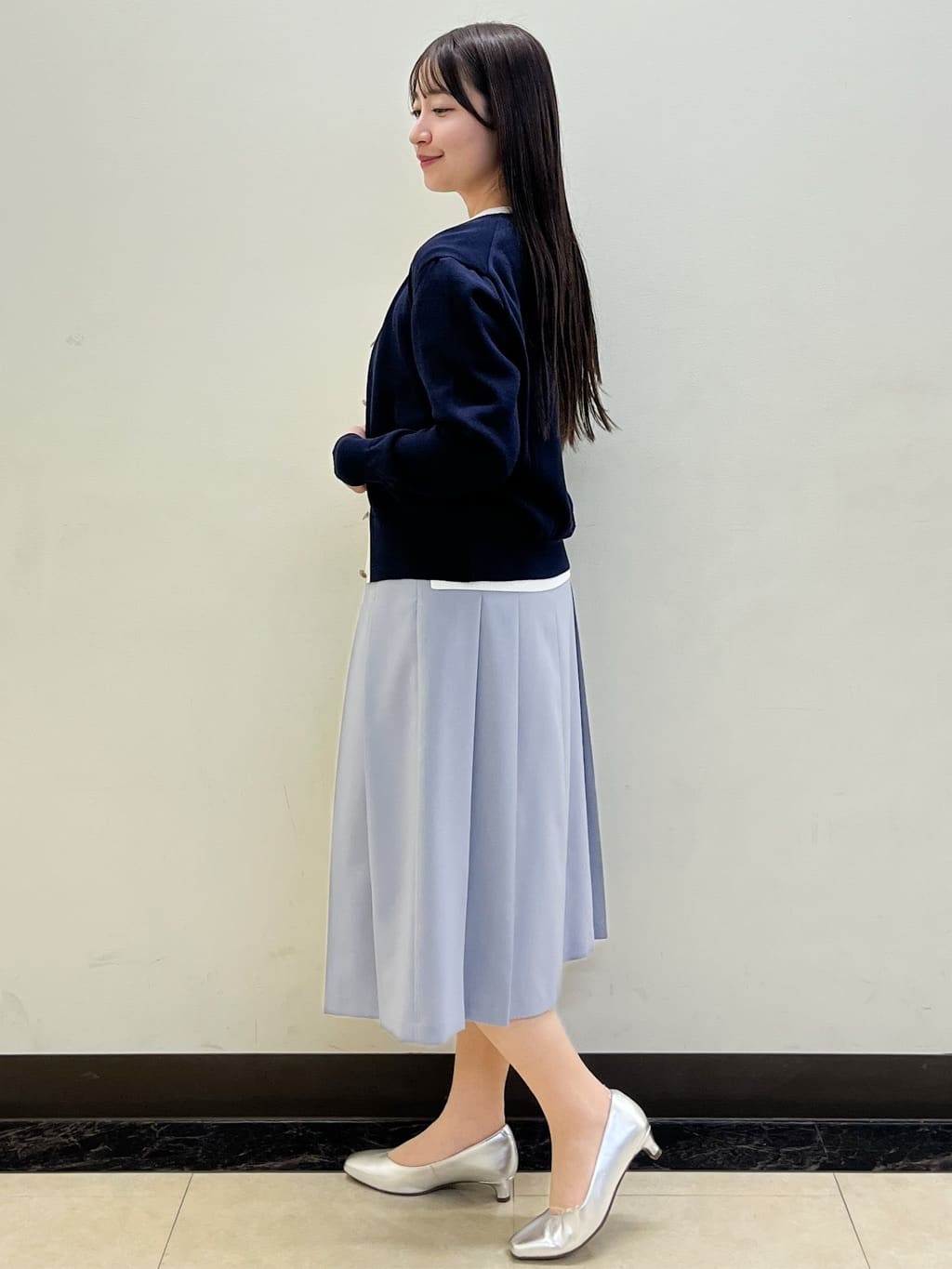 mikikoさんの「Reflect｜タックプリーツセミロング丈スカート」を使ったコーディネート