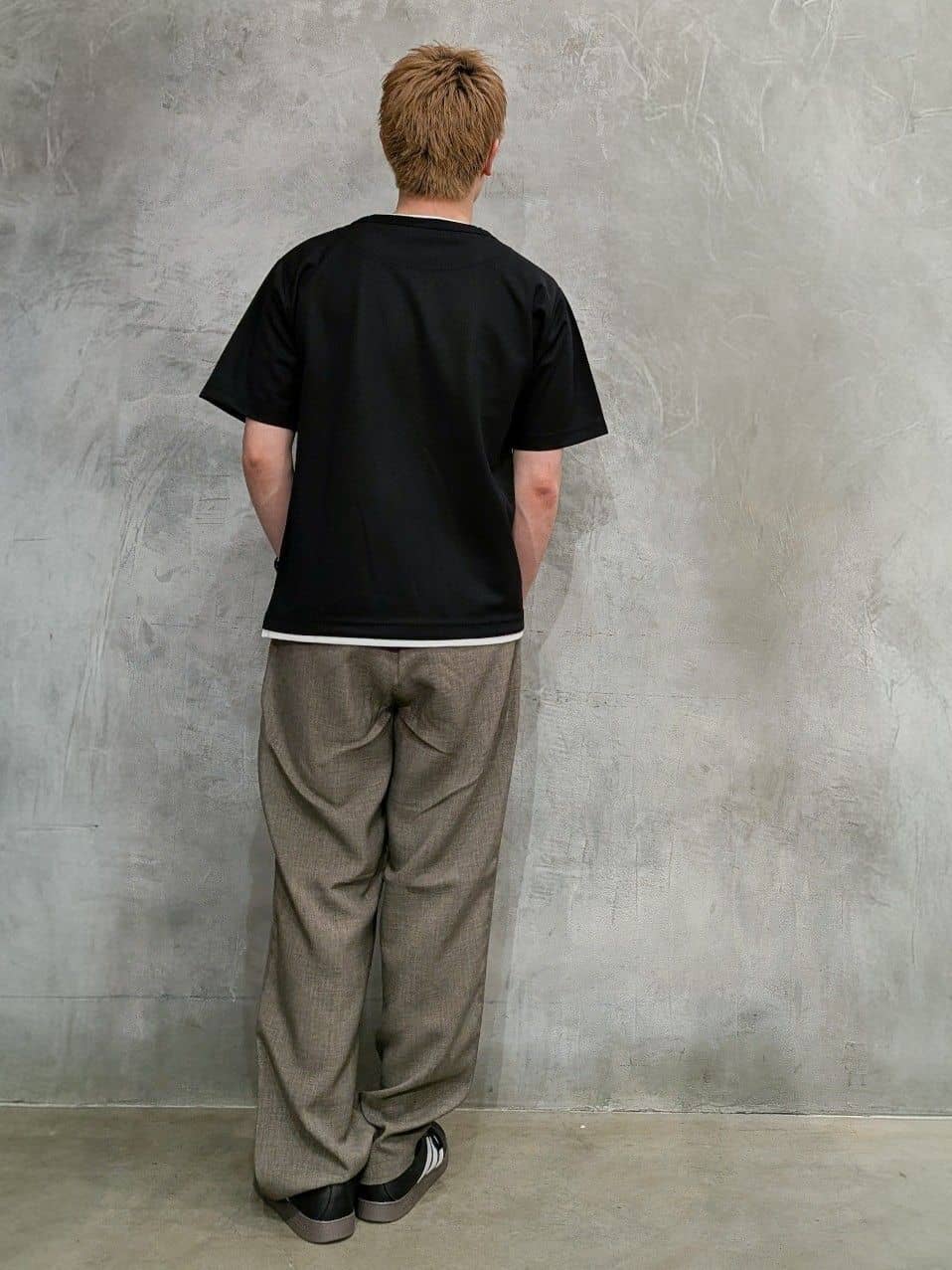 daiさんの「THE SHOP TK｜【1枚でちゃんとして見える】ヘンリーネック レイヤード風 半袖Tシャツ 洗濯機OK」を使ったコーディネート