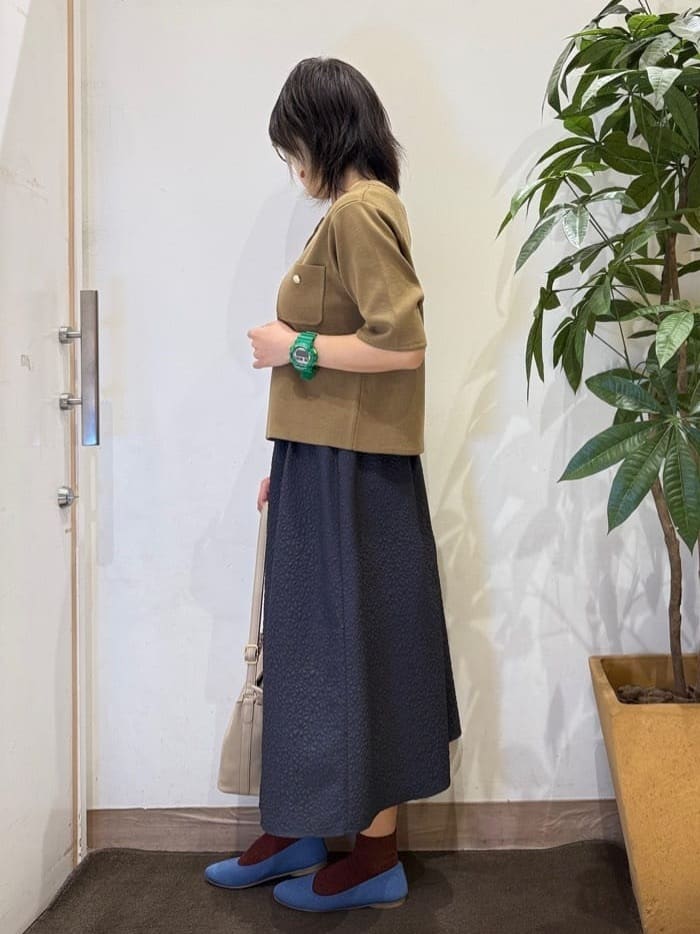 misakiさんの「SHOO･LA･RUE｜【洗濯機可/S-LL】上品なお花柄ジャカード フレアスカート」を使ったコーディネート