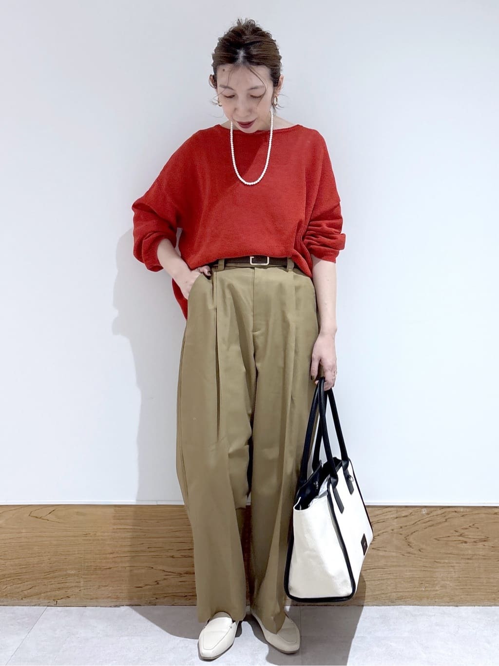 はなさんの「OPAQUE.CLIP｜麻混リラクシーニット【洗濯機OK】」を使ったコーディネート