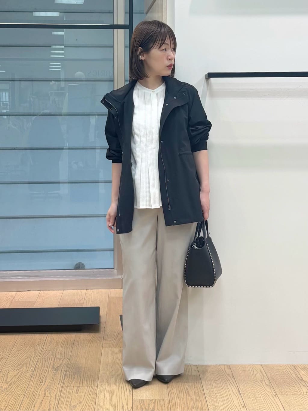 asamiさんの「INDIVI｜【洗える／大人シアー】タックプリーツ7分袖ブラウス」を使ったコーディネート