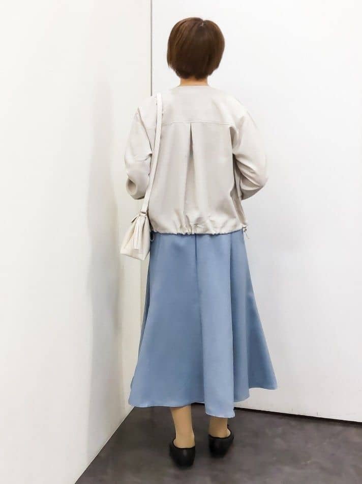 やまちゃんさんの「grove｜【洗える】麻調ノーカラーブルゾン」を使ったコーディネート