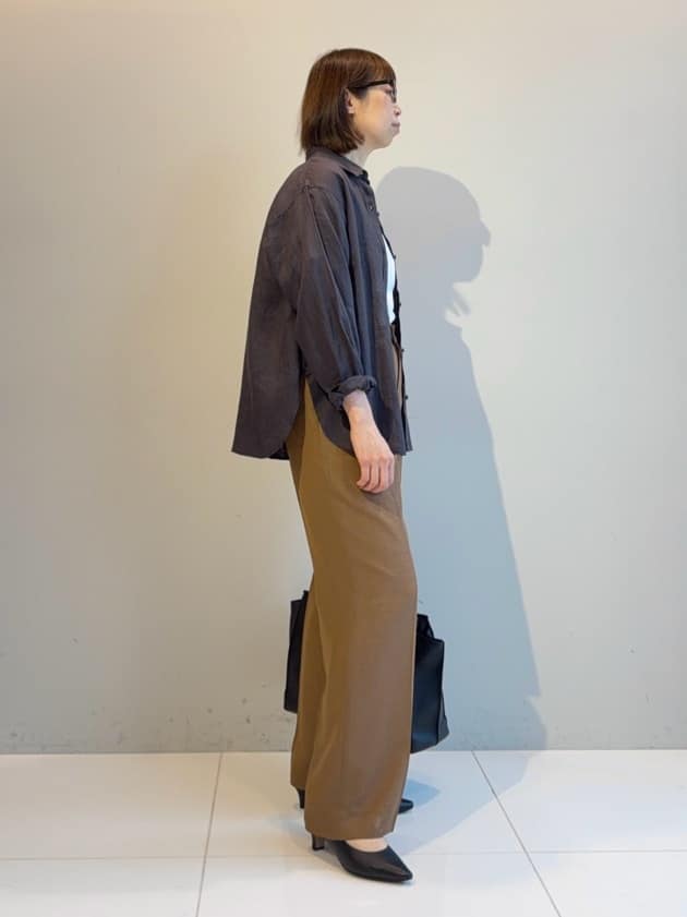 murayamaさんの「INDIVI｜【接触冷感／2WAY】カシュクールリネンシャツ」を使ったコーディネート